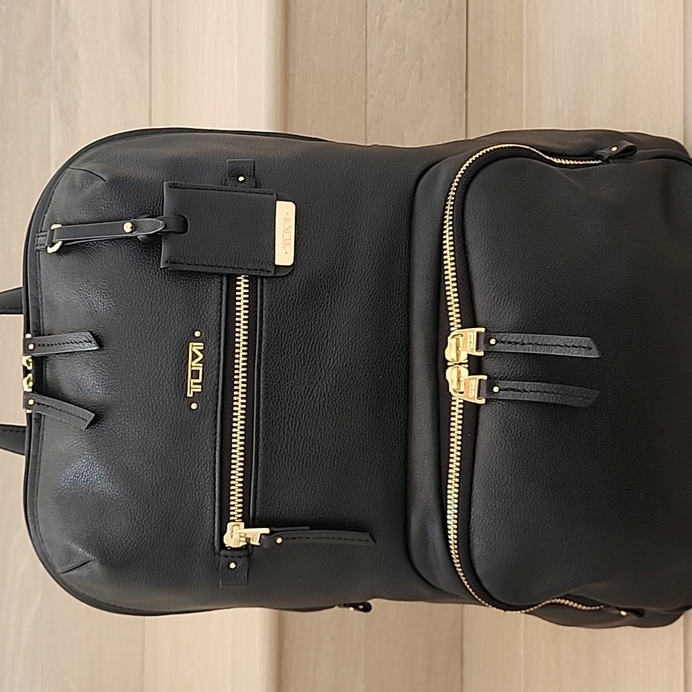 Tumi Voyageur Halle Black Leather Backpack - Picture 2 of 15